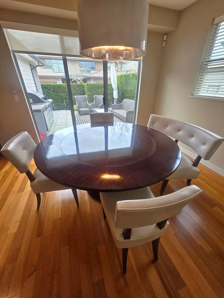 Bellagio Round Dining Table by ALF Italia + Seating Set