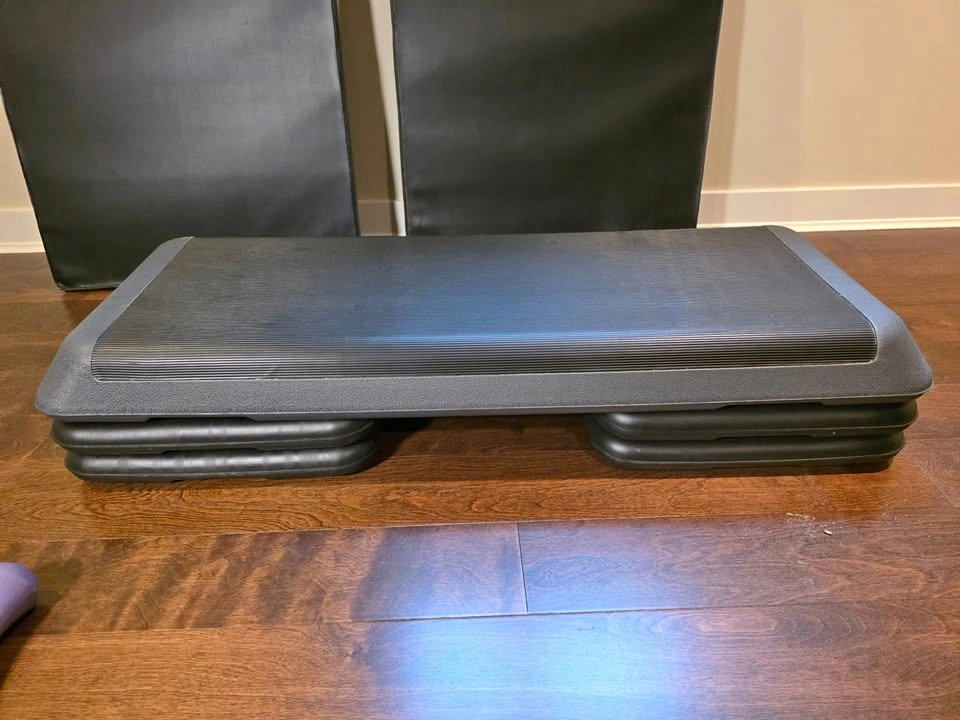 Adjustable Aerobic Step Platform - Cardio & Strength (MINT)