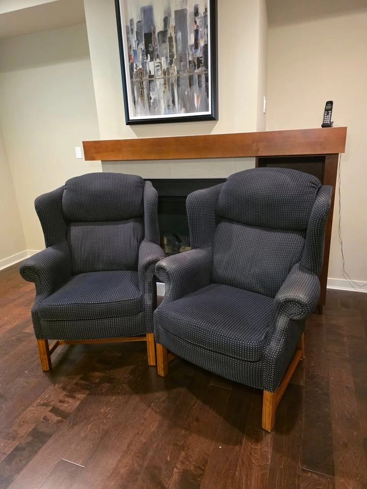 Matching High-Back Wing Chairs - Set of 2 - photo 2