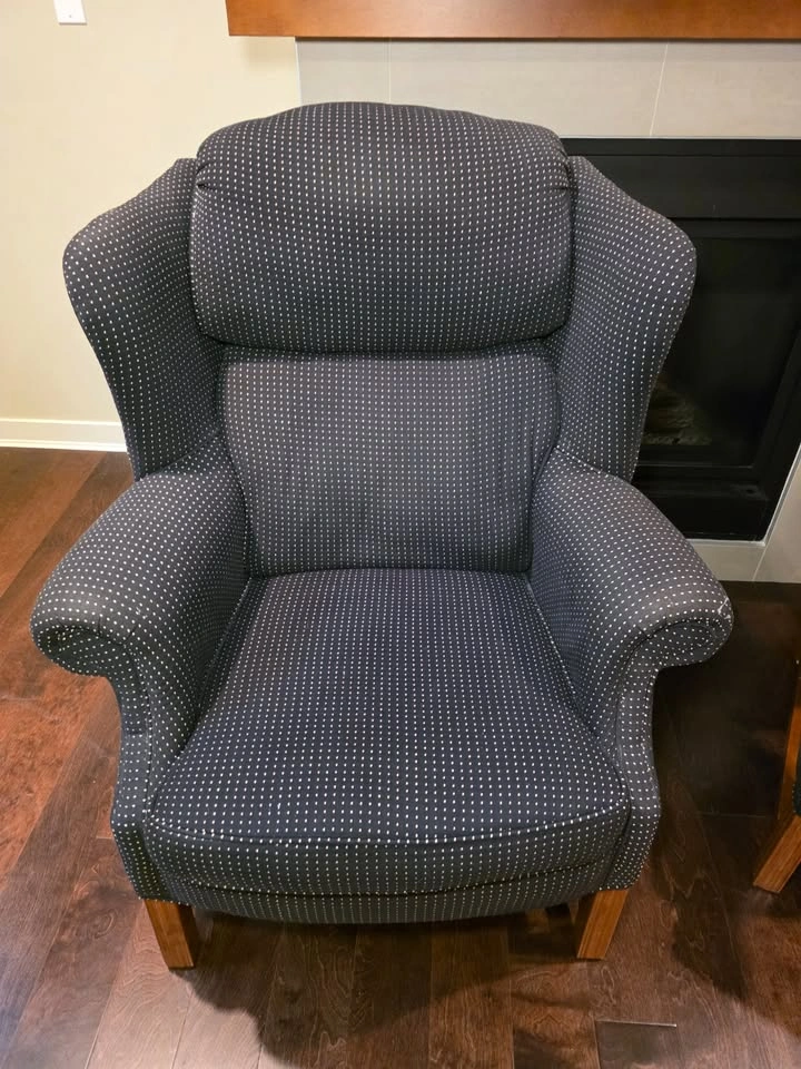 Matching High-Back Wing Chairs - Set of 2 - photo 5