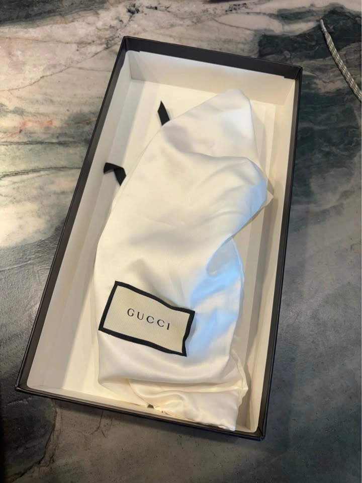 White Leather Gucci Zumi Slide Sandals - photo 5