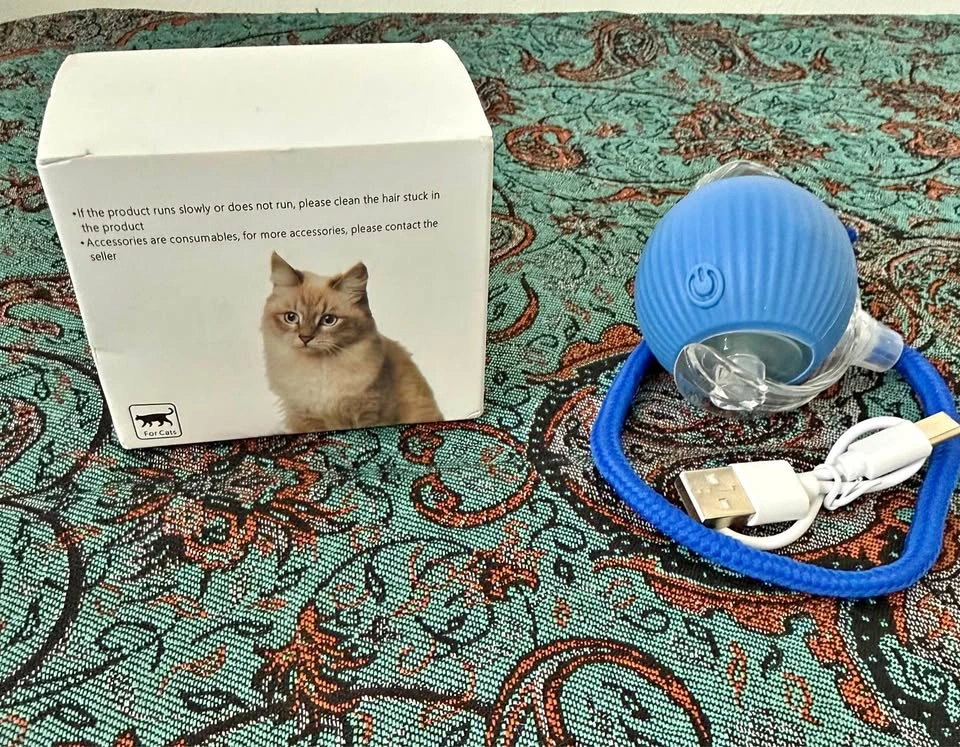 Brand New Rechargeable Interactive Cat Toy Ball – Blue