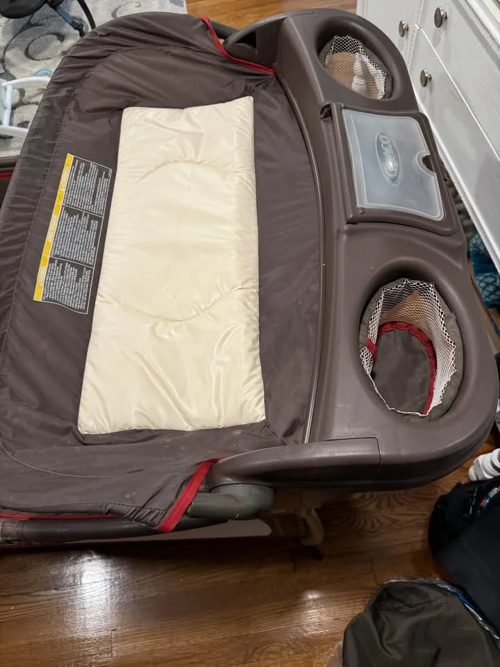 Graco Pack N Play image indicator(3)