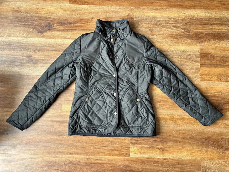 Eddie Bauer Woman’s Riding Puffer Size S