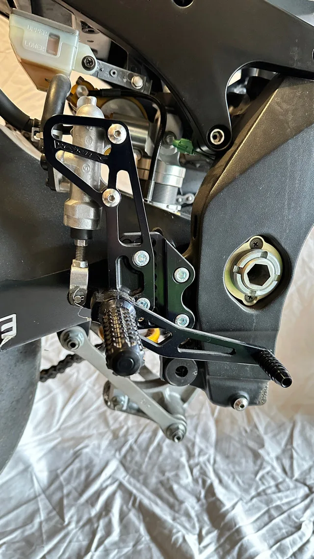 Gsxr 1000 k5 k6 Vortex Adjustable Rearsets thumbnail
