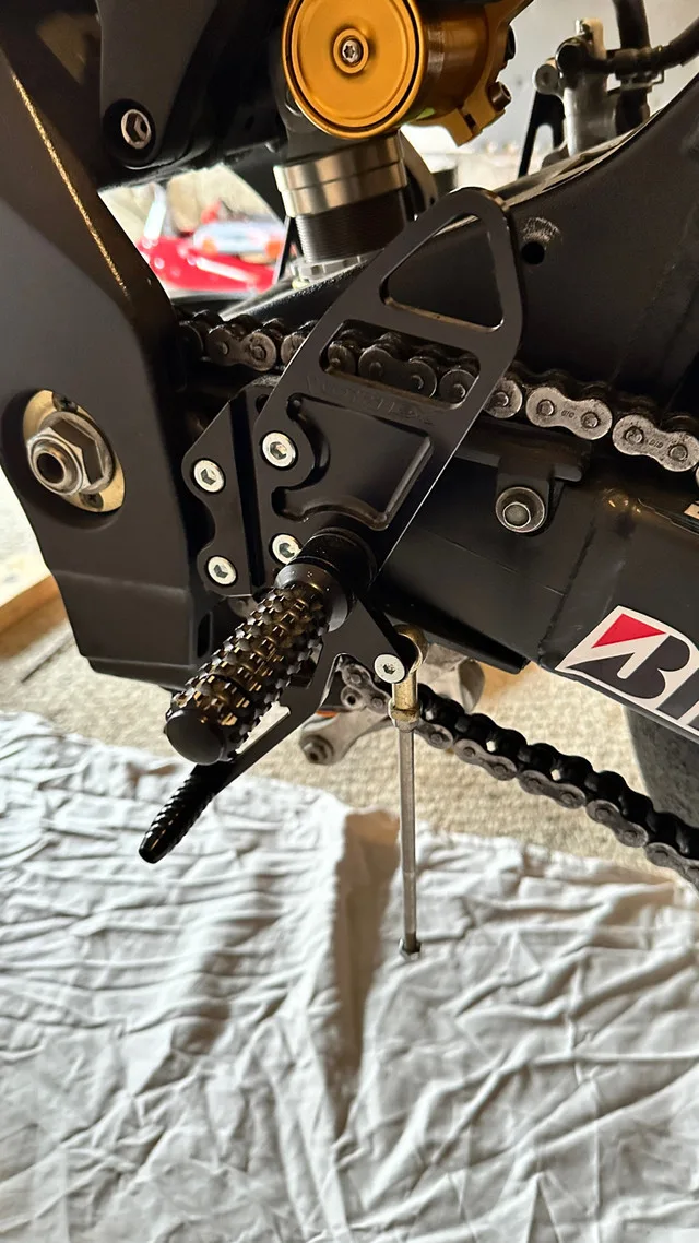 Gsxr 1000 k5 k6 Vortex Adjustable Rearsets image indicator(3)