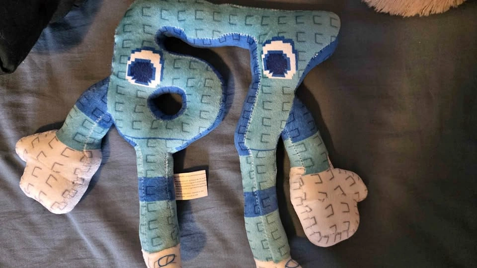Euc 6 7 plush