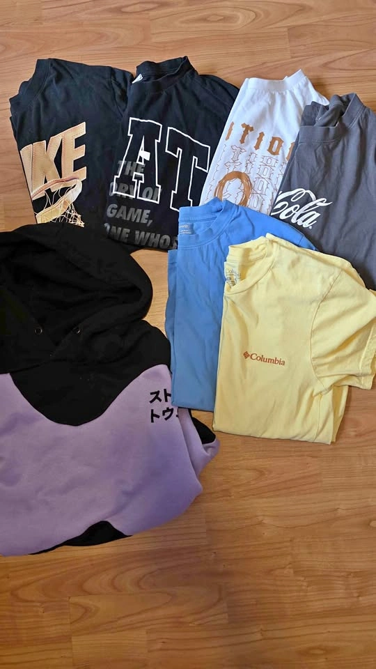 EUC Men's Small T-shirts and 1 Medium Hoodie