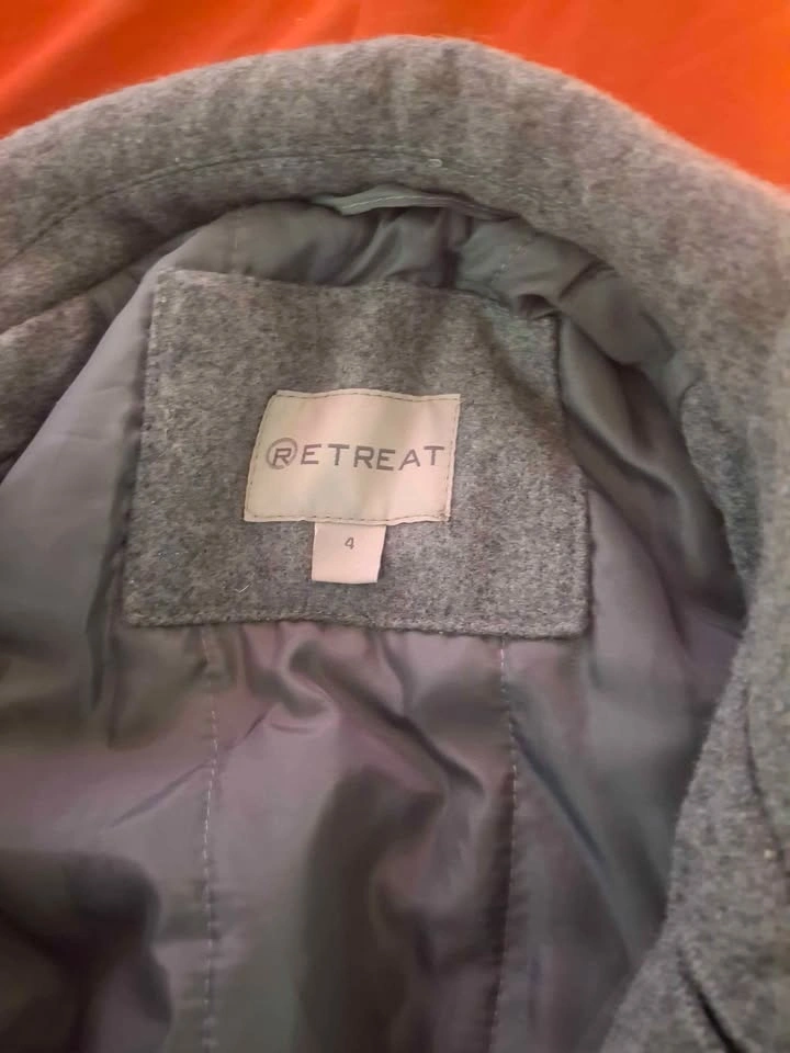 MINT CONDITION Retreat Grey Jacket – Size 4 - photo 2
