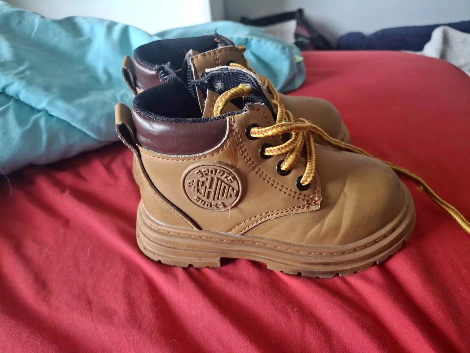 Toddler Boy Boots Size 7/7.5