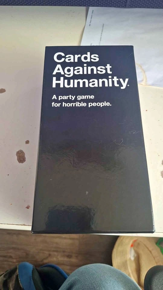 Cards Against Humanity (Canadian Edition)