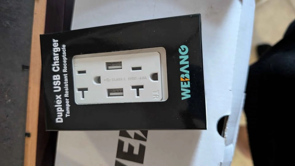 6 Webang 20 Amp Dual USB Outlets - photo 3