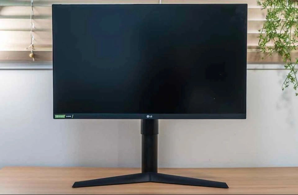 27" LG UltraGear Gaming Monitor (144Hz, 1ms, G-Sync Compatible) - photo 5