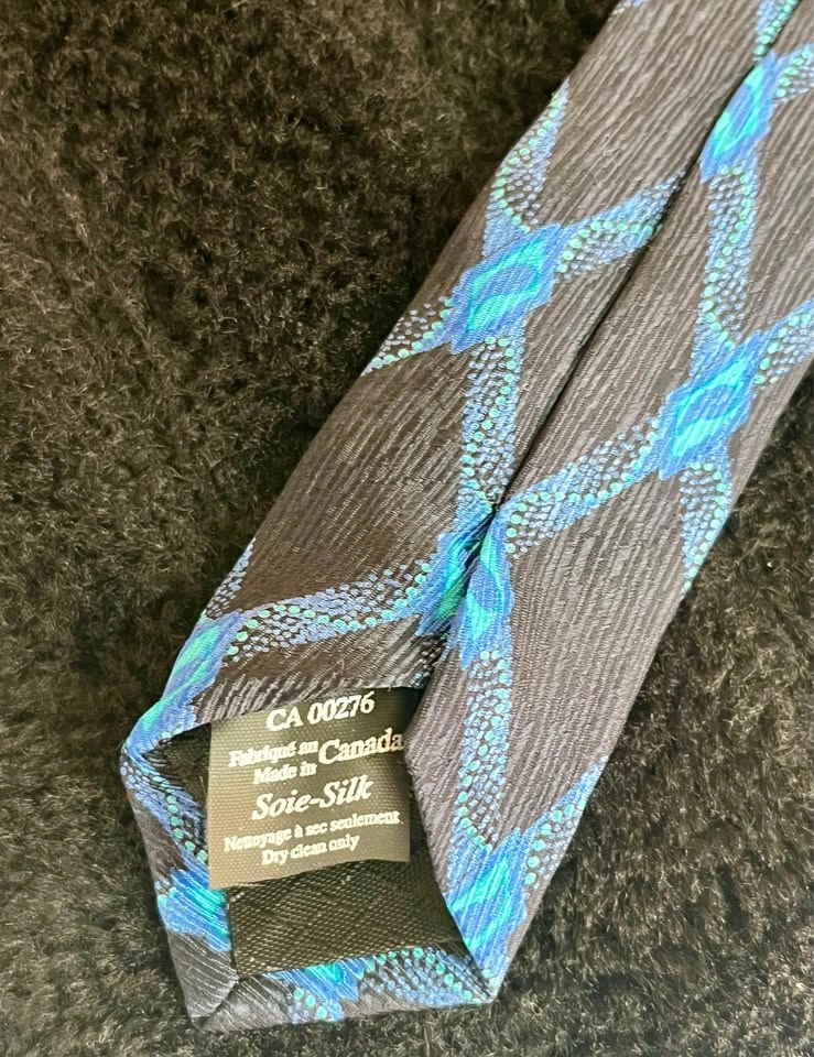 New Alexander Julian 100% Blue Diamond Silk Tie - photo 2