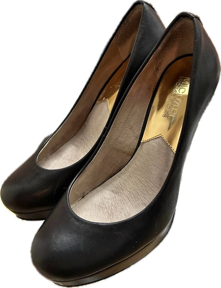 Michael Kors Black Leather Platform Pumps – Size 6 - photo 2