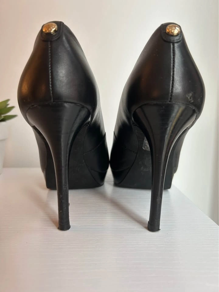 Michael Kors Black Leather Platform Pumps – Size 6 - photo 3