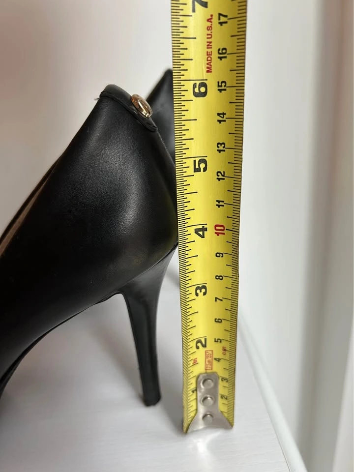 Michael Kors Black Leather Platform Pumps – Size 6 - photo 5