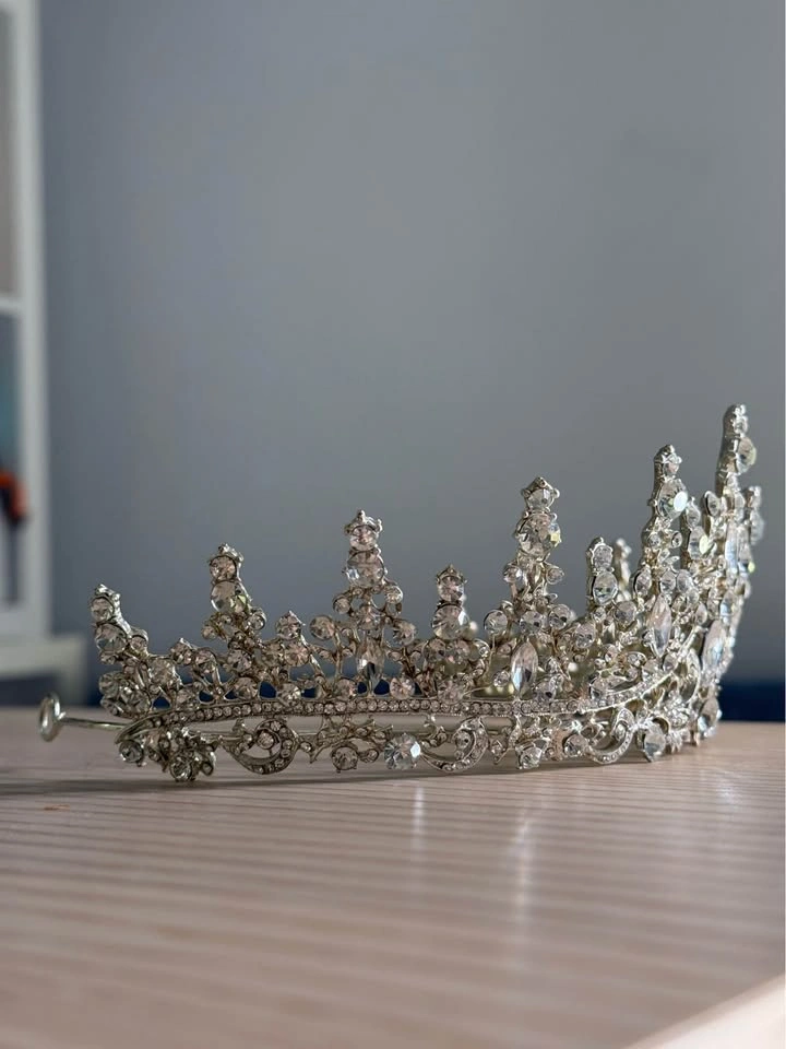 Crown - photo 2