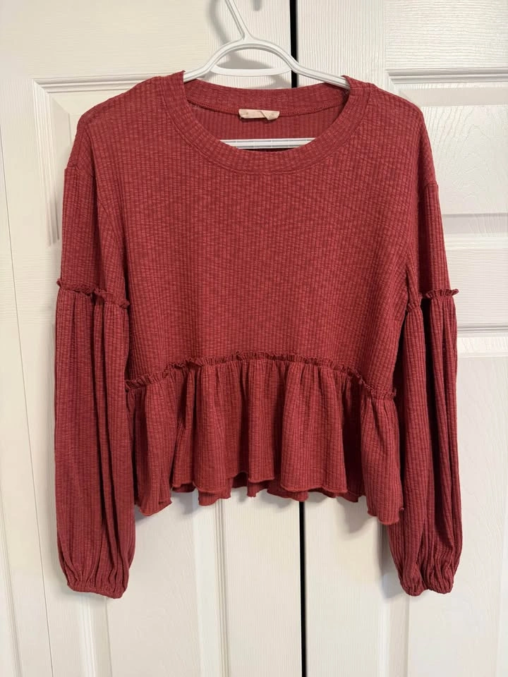 Various clothing items - photo 3