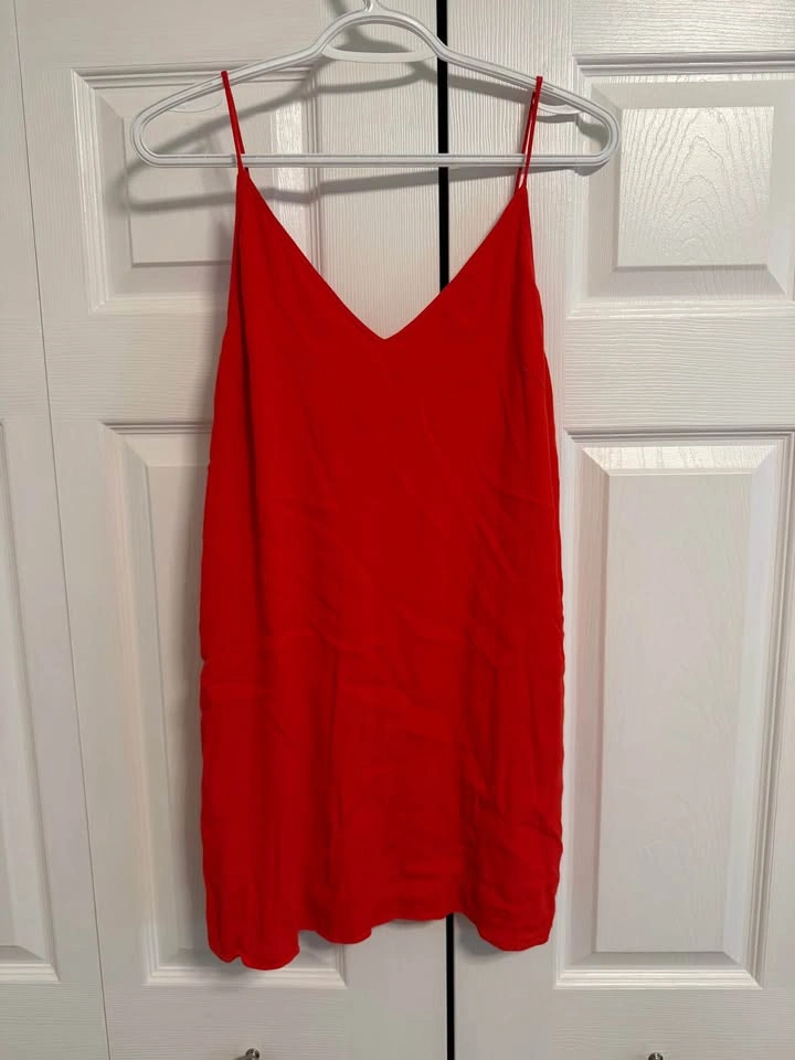 Aritzia Clothing Sale - Skirts, Pants, Dresses - photo 4