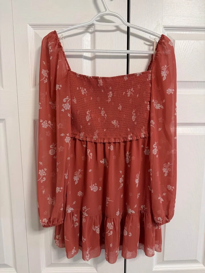 Aritzia Clothing Sale - Skirts, Pants, Dresses - photo 5