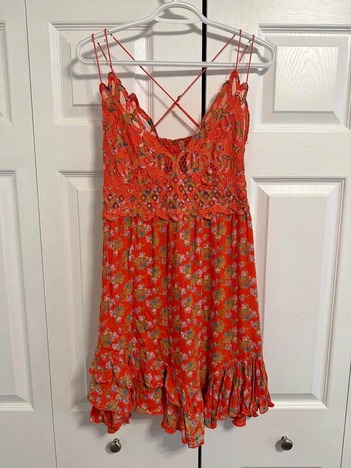 Dresses - Free People, Hurly, Monteau, Dynamite, Only, Slim&Sam,