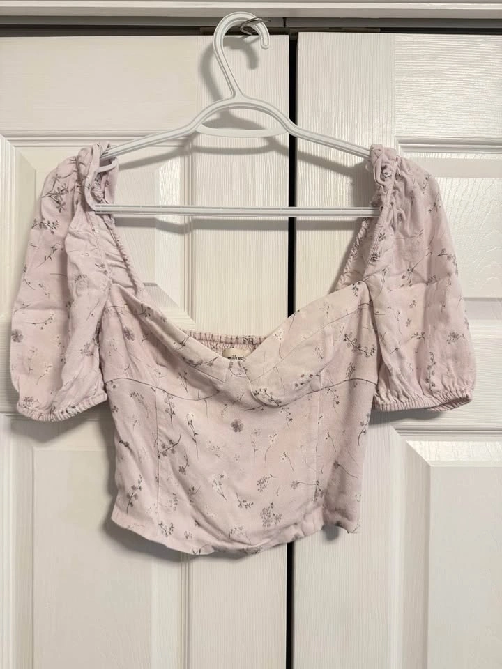 Aritzia Wilfred & Babaton Tops & Bodysuits - Various Sizes - photo 2