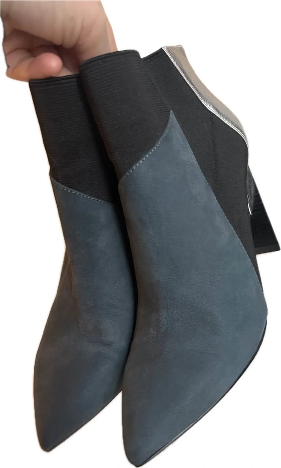 United Nude Geometric Heel Ankle Booties Size 37 - photo 4