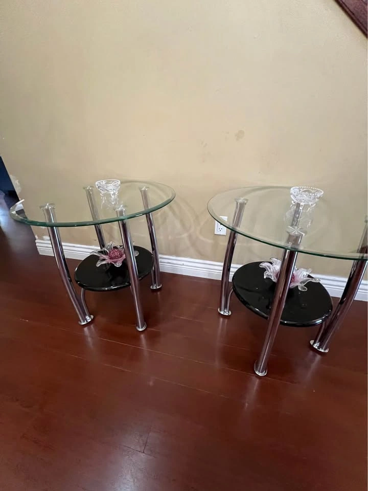 Contemporary accent table - photo 3