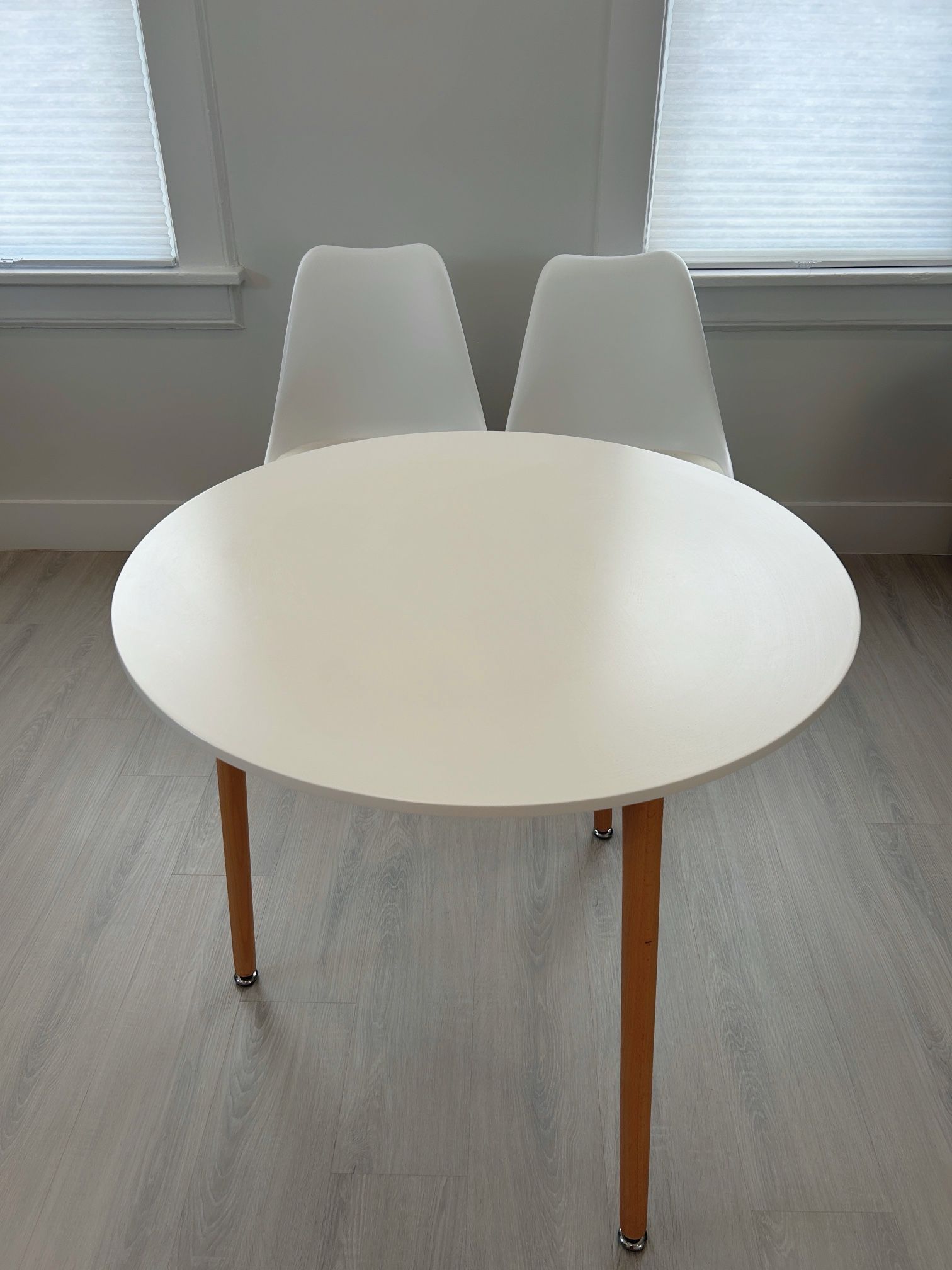 Dining Table and Chairs Set