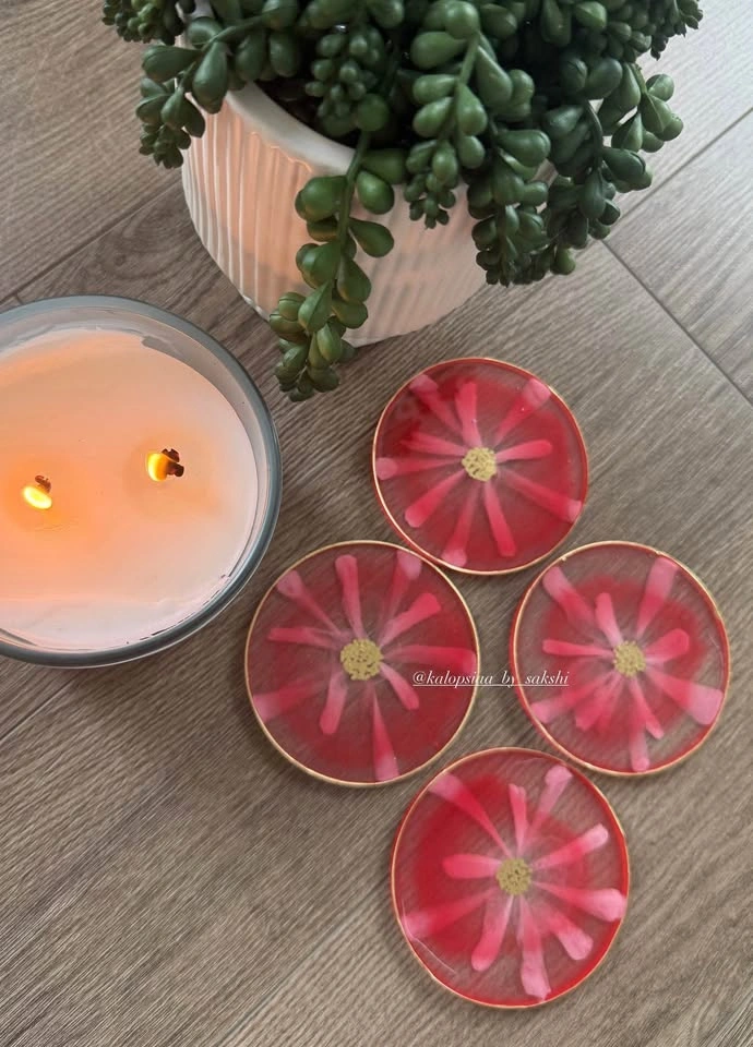 Handcrafted Red Bloom Coasters – Premium Resin Set - photo 2