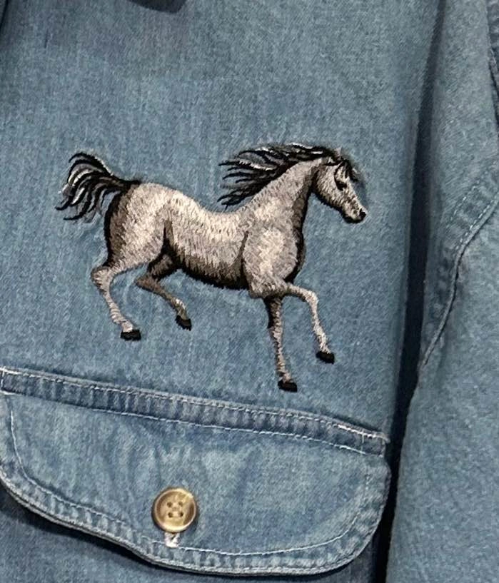 Vintage Denim Shirt with Horse Embroidery – Western Style – Size - photo 2