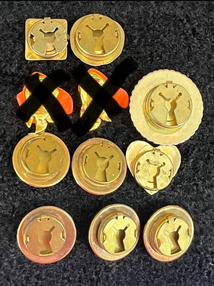 Vintage Button Covers - photo 4