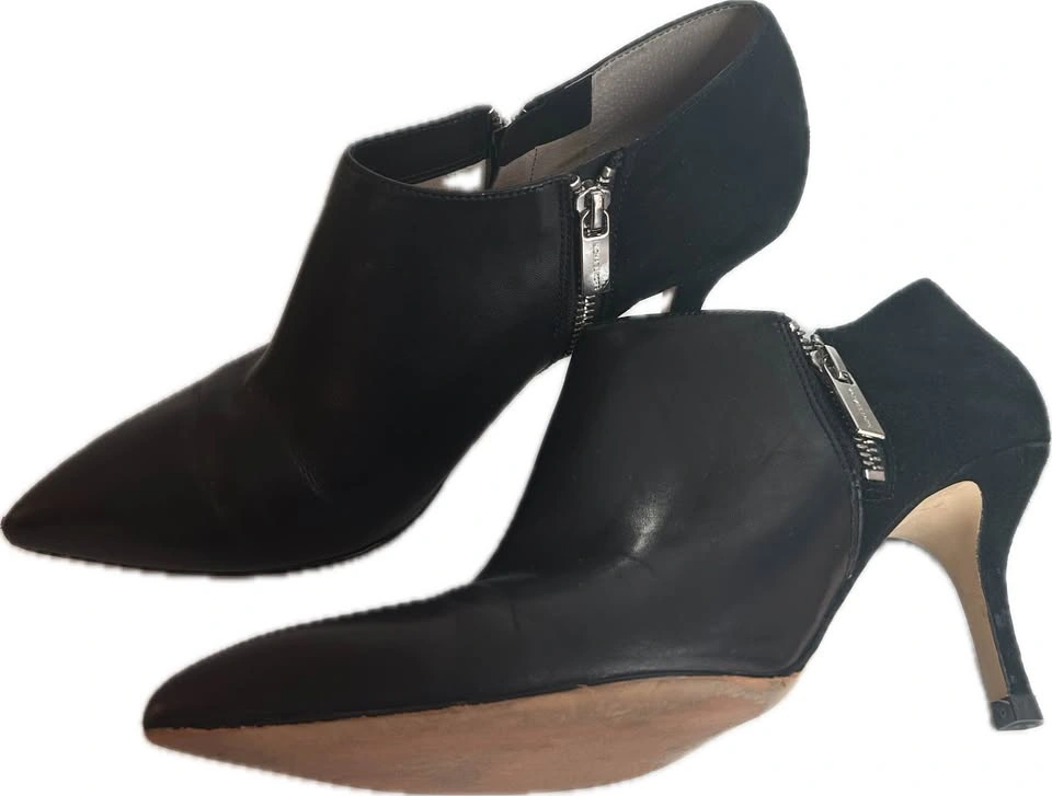 Michael Kors Suede Leather Ankle Booties – Size 9.5 – Black - photo 2