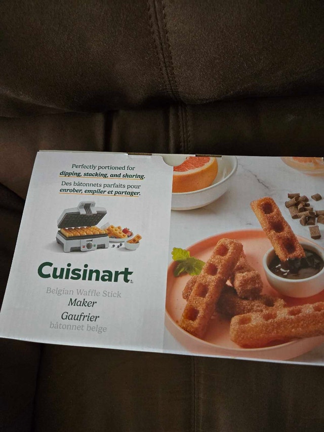 Cuisinart Waffle Stick Maker, Bakes 6 (BNIB) - photo 2
