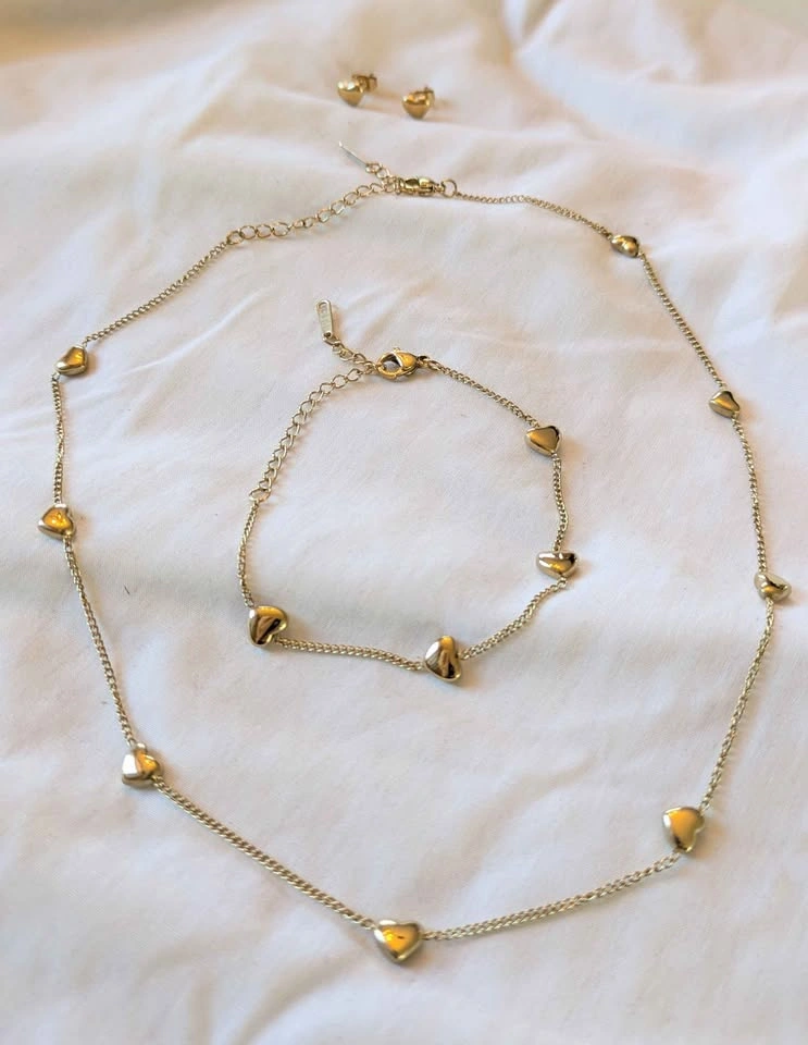 Brand New 18K Gold-Plated 3-Piece Jewelry Set - photo 2