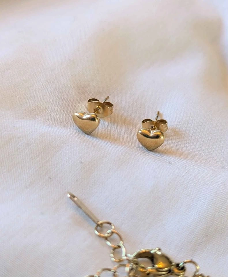 Brand New 18K Gold-Plated 3-Piece Jewelry Set - photo 3