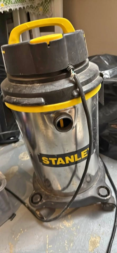 Stanley 4 hp vacuum