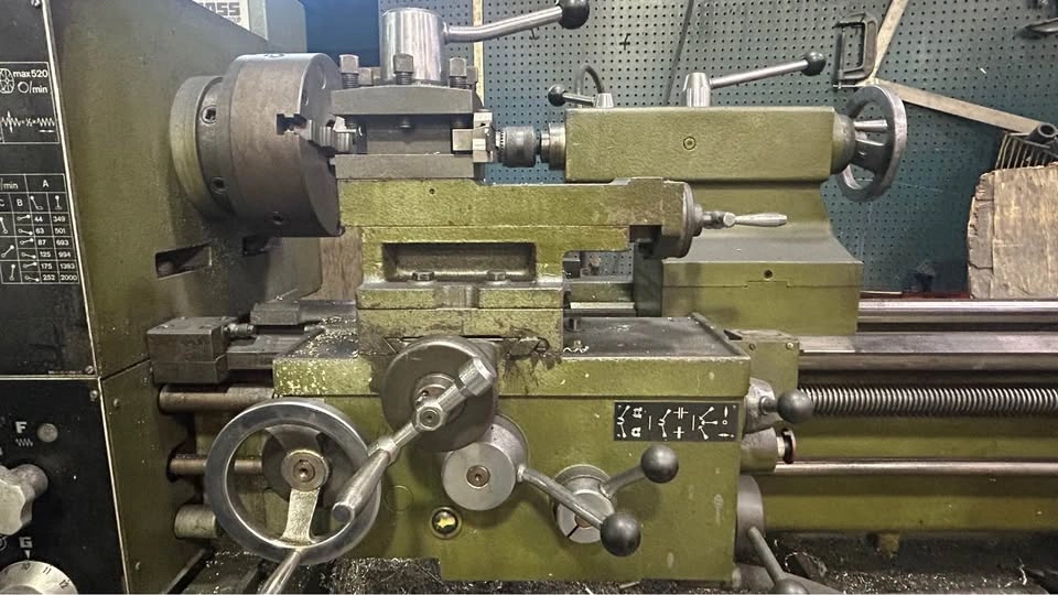 Manual lathe Voest-Alpine - photo 4