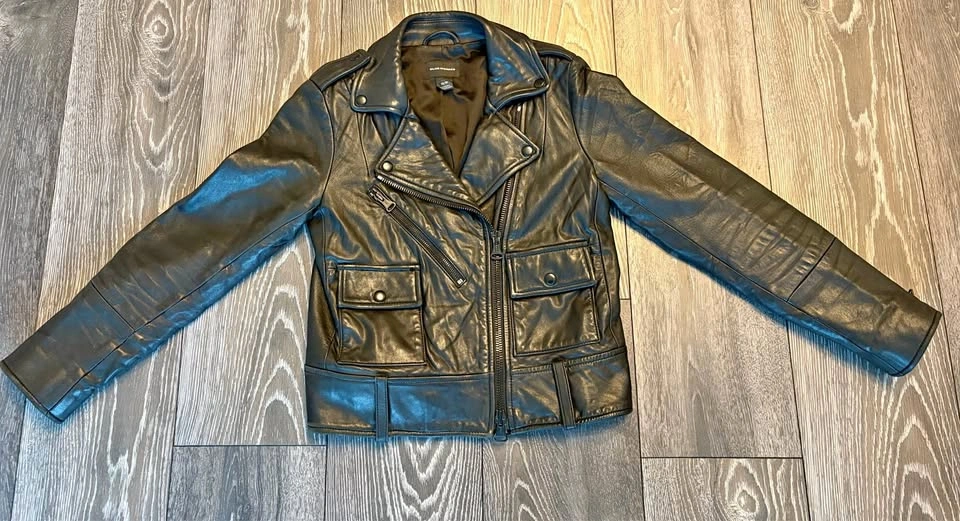 Women’s Genuine Leather Jacket - Club Monaco - Size XS, Black