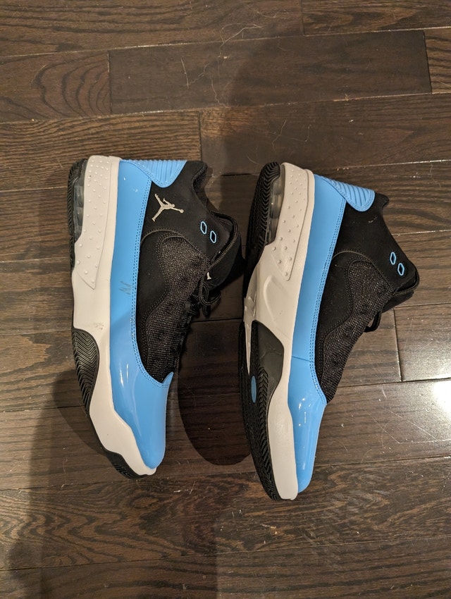 Jordan Max Aura 2 GS 'Black University Blue' Men US12 - photo 3