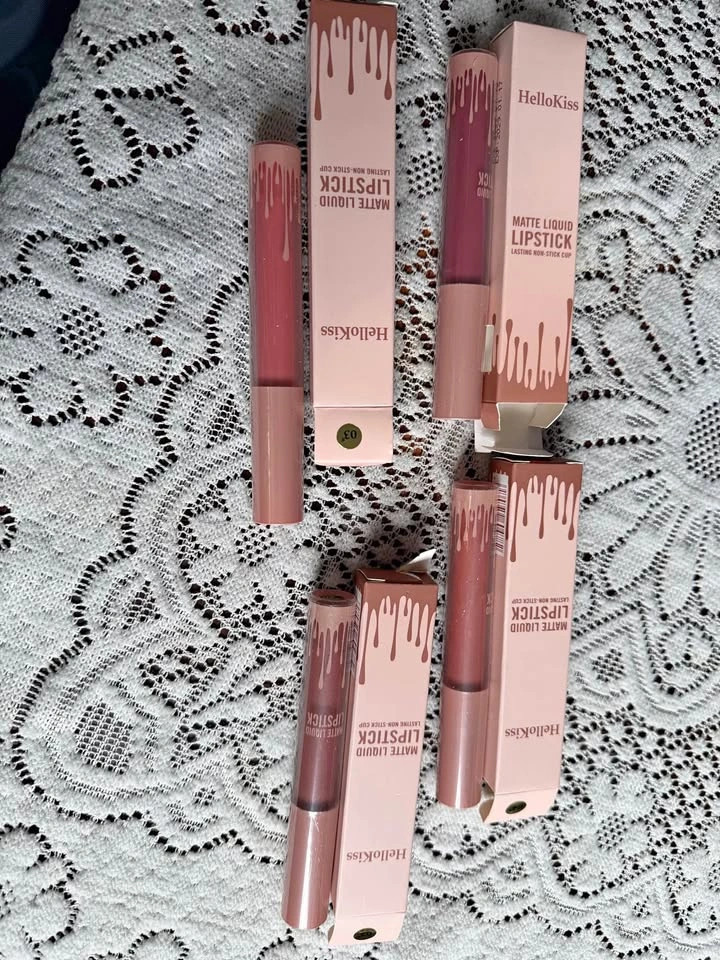 Hello Kiss Matte Lipstick