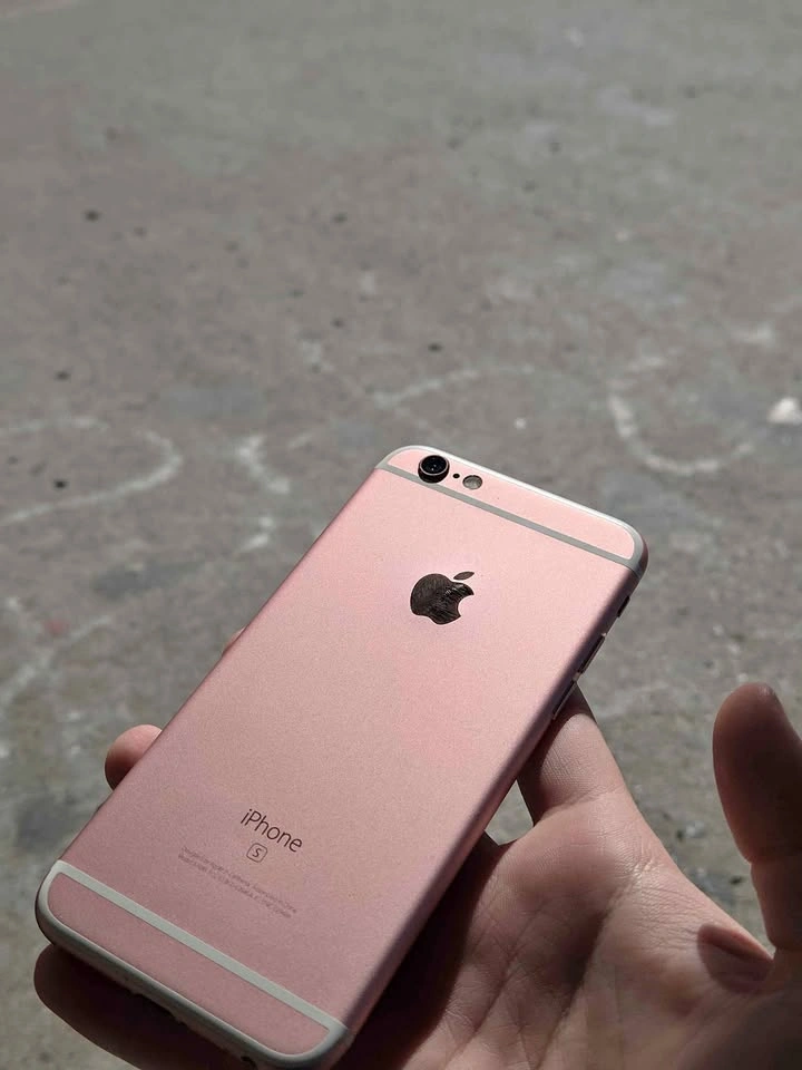 iPhone 6s Rose Gold - Excellent Condition