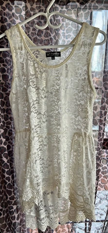 Beautiful Lace papillon Top