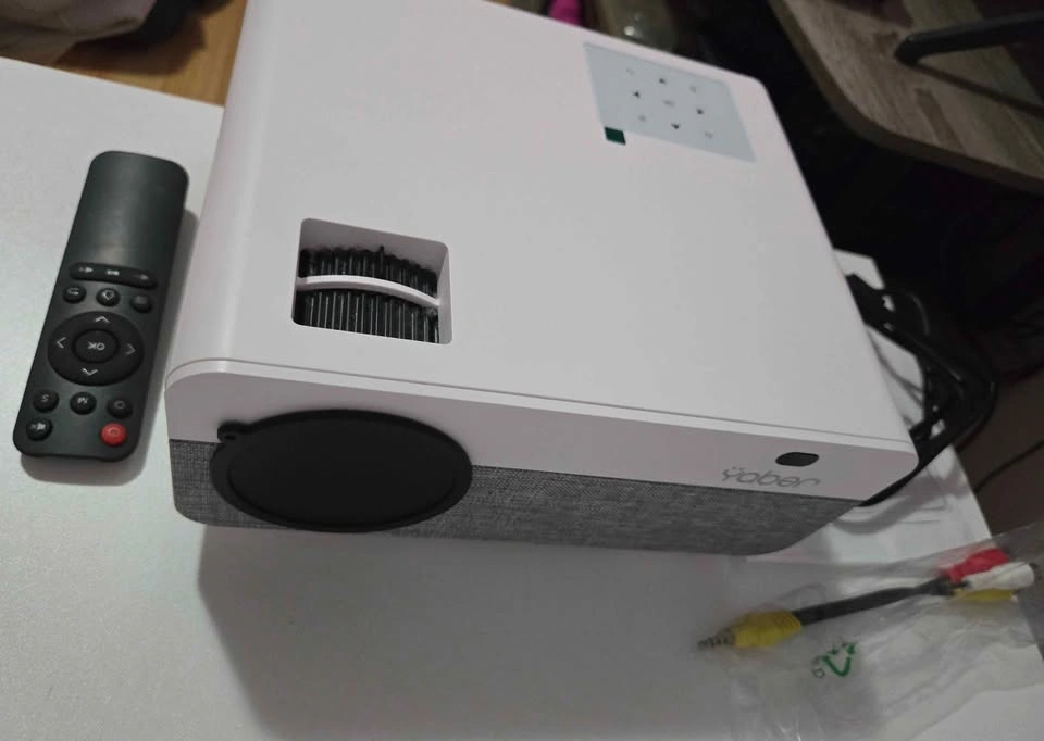 Yaber Portable Projector - photo 5