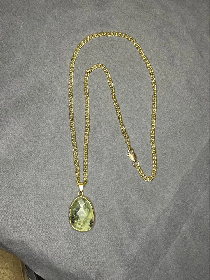 3 Gold Toned Iron Pendant Necklaces for Sale - photo 4