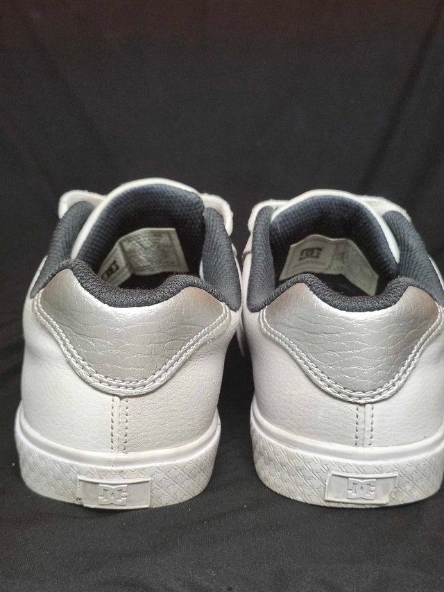DC Chelsea SE Women's Skate Shoes Size 6.5 - photo 4