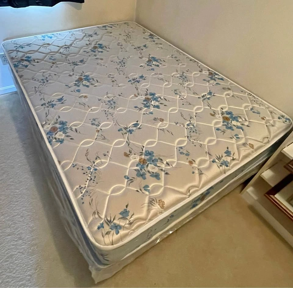 Double Mattress with Box Spring
