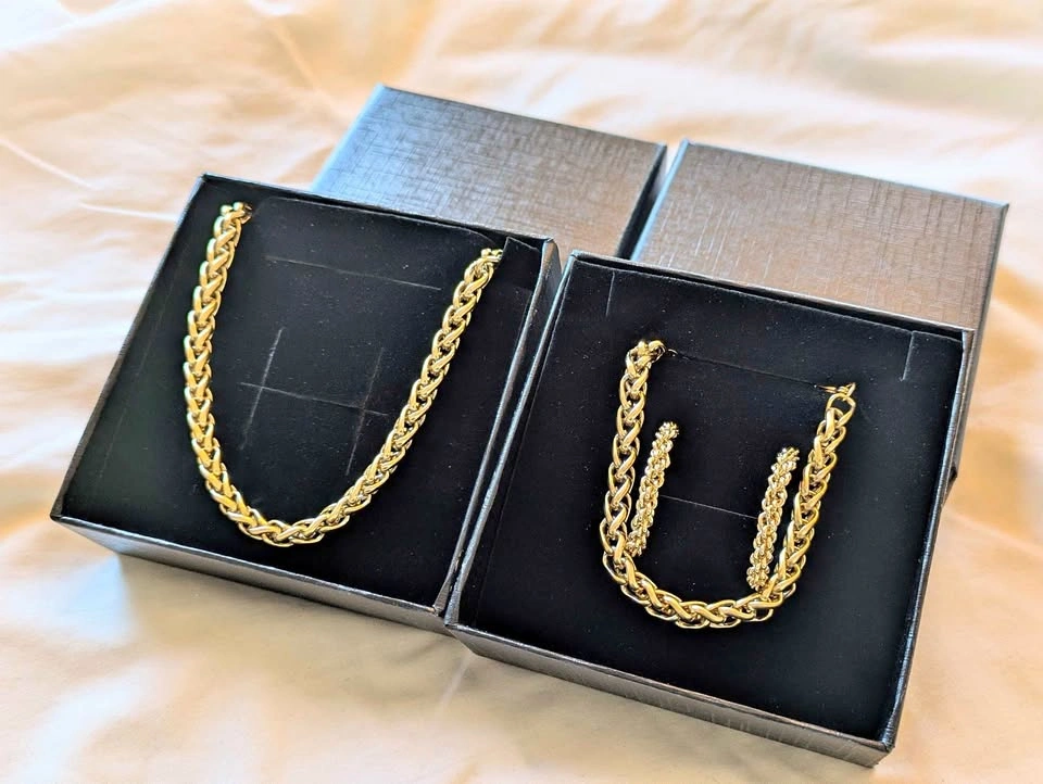 Brand New 18K Gold-Plated 3-Piece Jewelry Set Tarnish-Free