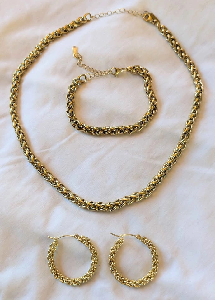 Brand New 18K Gold-Plated 3-Piece Jewelry Set Tarnish-Free - photo 2